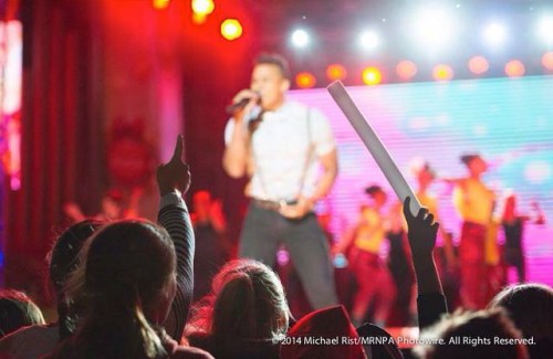 Barry-Conrad-Coca-Cola-Christmas-In-The-Park-12