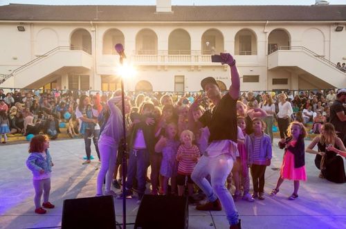 Barry-Conrad-Light-The-Night-4