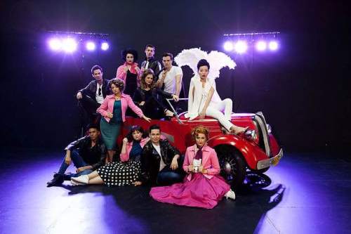 grease-arena-experience-cast
