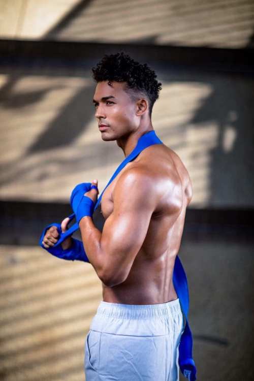 barry-conrad-chris-mcgeown-fitness-model